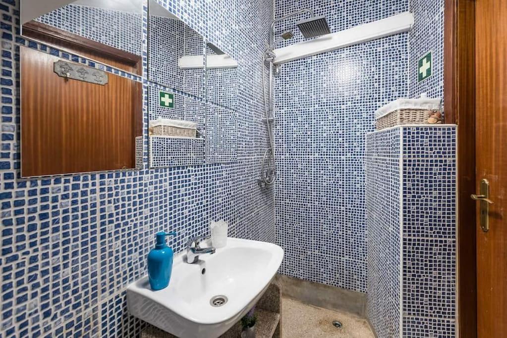 Pequena Casa rústica com piscina Penafiel Exterior foto