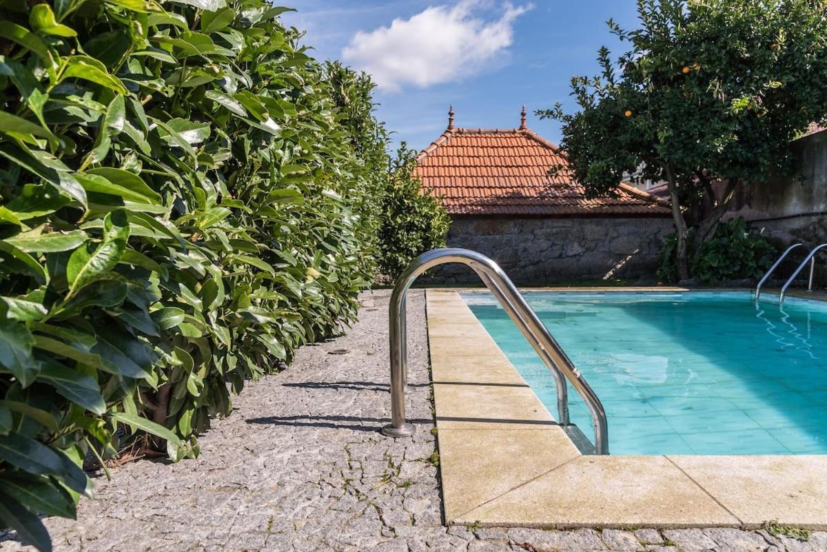 Pequena Casa rústica com piscina Penafiel Exterior foto