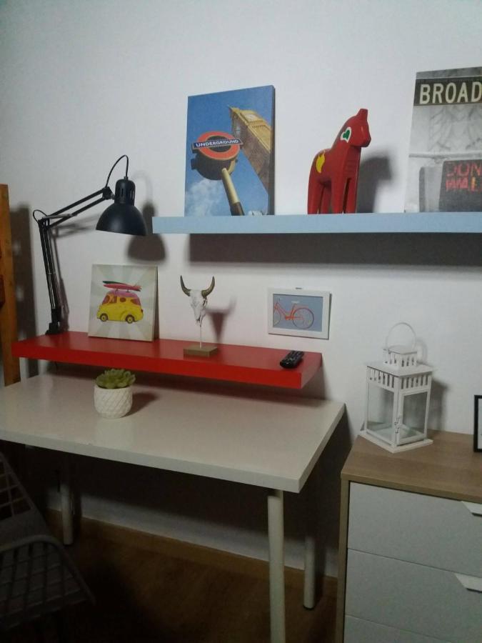 Pequena Casa rústica com piscina Penafiel Exterior foto